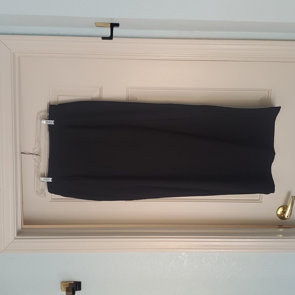 Black Maxi Skirt with Side Slit. Elastic Waistline in Back. Size Large.